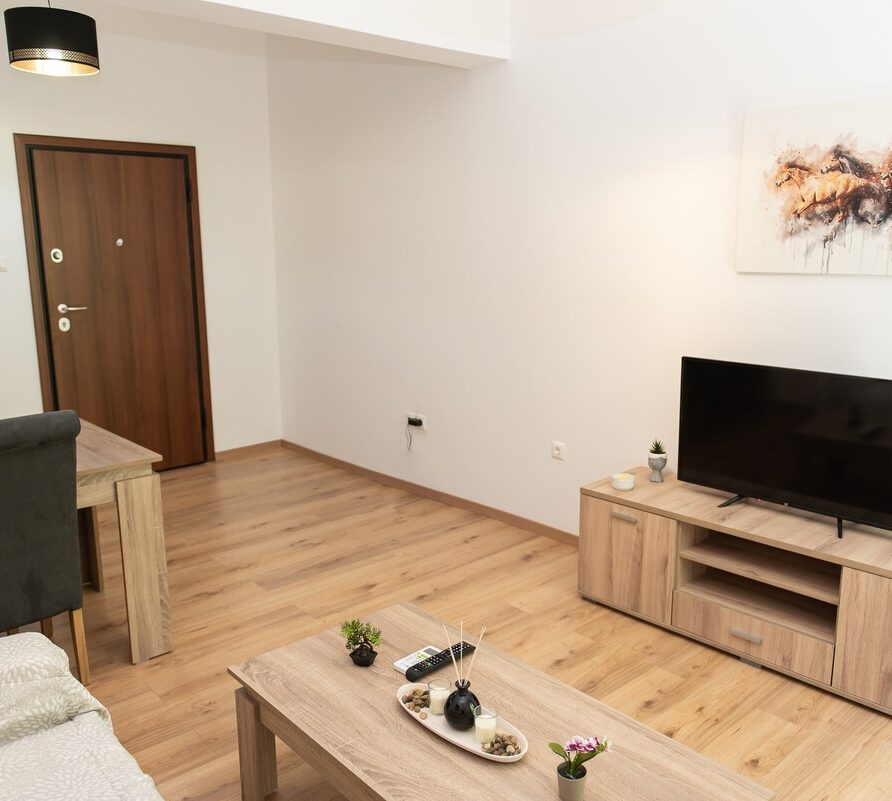 NIKOPOLEΟS A · Renovated spacious flat 7min to subway station NIK